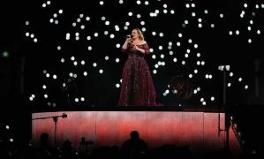Câştigătoare a cinci premii Grammy în 2017, Adele îşi dezamăgeşte fanii cu un anunţ de ultimă oră: "Nu o să mai fac niciodată asta!"