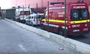 ACCIDENT GROAZNIC în Argeş: un tânăr a intrat cu maşina în colegii săi de muncă! O fată de 28 de ani a MURIT, alte cinci persoane sunt rănite (VIDEO)