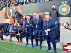 Englezii de la The Sun îl fac PRAF pe antrenorul Stelei, Laurenţiu Reghecampf: "Superstiţie foarte bizară, înaintea fiecărui meci!"