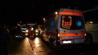 Ambulanţă SMURD, aflată în misiune, impact violent cu o altă mașină, pe Şoseaua Bucureşti-Târgovişte.Trei oameni au ajuns la spital