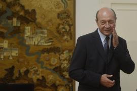 Traian Băsescu, REACŢIE NEAŞTEPTATĂ pe Facebook! Ce gest a făcut fostul preşedinte în miez de noapte