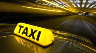 Taximetrist, dat afară în urma reclamaţiei unui client! Cu toţii ne-am regăsit în această situaţie! Iată ce putem face atunci când şoferii de taxi încearcă să ne păcălească