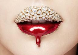 Aşa arată CEA MAI VALOROASĂ lucrare de Lip Art din lume. Peste 80 de diamante folosite pentru a transforma buzele în adevărate bijuterii (FOTO)