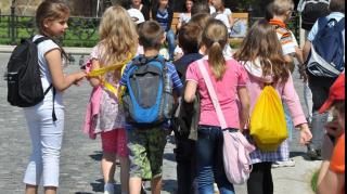 Începe VACANŢA de primăvară! Vezi când se reîntorc elevii la şcoală