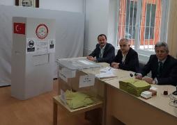 Referendum Turcia. Mai mult de jumătate din TURCII care au votat în ROMÂNIA s-au pronunţat ÎMPOTRIVA modificării Constituţiei!