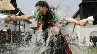 A DOUA ZI DE PAŞTE. Ce trebuie să faci în LUNEA ALBĂ ca să ai noroc până la finele anului. Tradiţii şi obiceiuri în Săptămâna Luminată