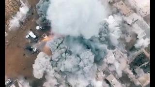 VIDEO ŞOCANT: Explozie uriaşă provocată de un terorist ISIS, care se aruncă în aer cu o MAŞINĂ CAPCANĂ