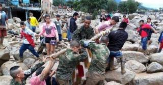 CATASTROFAL! Peste 110 MORŢI şi 120 de RĂNIŢI în urma unei alunecări de teren!