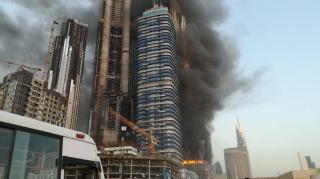 INCENDIU DE PROPORŢII în Dubai, lângă cel mai mare mall din lume! Celebrul turn Burj Khalifa, în pericol (FOTO şi VIDEO)