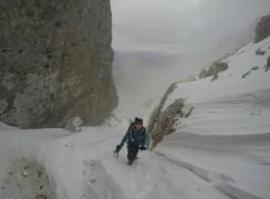 REACŢIE virulentă a şefului Salvamont Hunedoara, după moartea celor doi adolescenţi în Retezat: "Ei înşişi au declanşat avalanşa. Eu nu plecam sau nu lăsam din băieţii mei să plece"