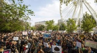 PROTESTE DE AMPLOARE la Budapesta, împotriva Rusiei: "Să OPRIM Moscova!" (VIDEO)