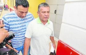 HALUCINANT! Un poliţist e acuzat că a VIOLAT 150 de COPII. Colegii au fost ŞOCAŢI de ce au găsit în casa celui poreclit "MONSTRUL"