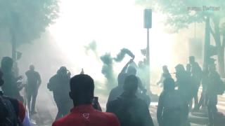HAOS TOTAL la Paris! Manifestanții au atacat forţele de ordine cu PIETRE şi STICLE. Jandarmii intervin în forță (VIDEO)