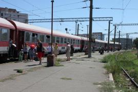 Minivacanţa de 1 Mai! Câte trenuri vor circula spre mare şi câte locuri a suplimentat CFR Călători
