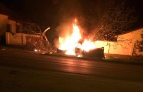 Şoferul maşinii în care AU ARS DE VII două persoane, găsit de poliţişti. Tragedia s-a produs de la o GLUMĂ