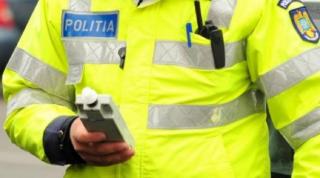 Cioban prins BĂUT LA VOLAN. Este ULUITOR ce a vrut bărbatul să le ofere poliţiştilor ca să-l ierte