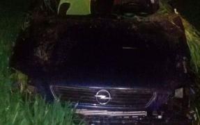 CE INCONŞTIENŢĂ! A condus cu permisul suspendat, s-a răsturnat cu maşina şi pasagerul din dreapta a murit!