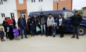 Zeci de irakieni, printre care şi COPII, prinşi de poliţişti că încercau să intre în România