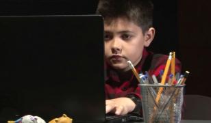 "Arată-mi că îmi eşti prieten! INTRĂ ÎN JOC ...". Cum luptă Poliţia Română cu BALENA ALBASTRĂ! (VIDEO)