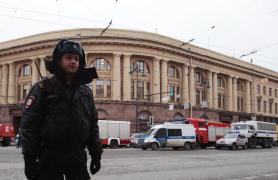Staţiile de metrou din Sankt Petersburg, redeschise după false alerte cu bombă, la o zi de la atacul sângeros