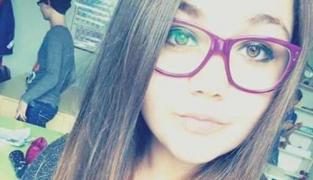 CONCLUZIE ŞOCANTĂ în cazul morții adolescentei din Sibiu: Fata a jucat BALENA ALBASTRĂ şi s-a aruncat de pe bloc!