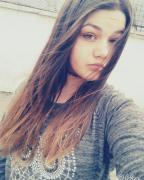 Ce imagini posta pe reţelele de socializare adolescenta din Sibiu care s-a sinucis jucând BALENA ALBASTRĂ