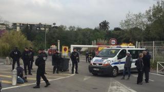 Tabără de romi stabilită într-o parcare din sud-estul Franţei, EVACUATĂ: 'Nu lipseau decât tancurile'