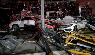 Imagini de coşmar în Statele Unite! Tornadele au ucis cel puţin 14 persoane şi au produs pagube uriaşe (VIDEO)