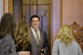 Reacţia lui Şerban Nicolae, după ce a rămas fără funcţii în Parlament: "E unul care cântă mai bine decât mine?"