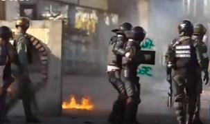 PROTEST cu fecale! În Venezuela, manifestanţii sunt chemaţi să arunce cu cocteiluri "POOPOOTOV" în forţele de ordine (VIDEO)