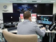 SE ÎNTÂMPLĂ AZI: Cum răspunde România unui ATAC CIBERNETIC! Sunt implicate zeci de companii şi instituţii publice