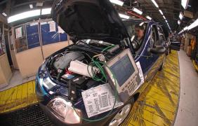 Dacia anunţă că îşi reia producţia, după atacul cibernetic care a blocat activitatea companiei
