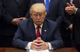 Concedieri în masă la Casa Albă! Preşedintele Trump ar urma să-şi dea afară inclusiv oamenii săi cheie