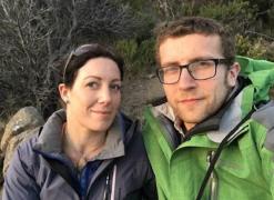 Şi-a purtat zilnic, inelul de logodnă fără să ştie! Metoda inedită prin care o tânără a fost cerută în căsătorie