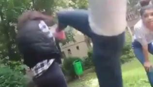 Bătăuşele din Oradea, SĂLTATE de poliţişti! Elevele care au DESFIGURAT o adolescentă de 16 ani s-au ales cu dosar penal (VIDEO ŞOCANT)