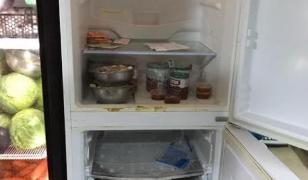 Restaurant chinezesc dintr-un mall, închis de Protecţia Consumatorului. Au fost găsite produse expirate!