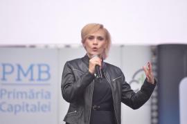 Gabriela Firea cere înlocuirea lui Francisc Doboş din funcţia de purtător de cuvânt al Arhiepiscopiei Catolice. Răspunsul nu a întârziat să apară