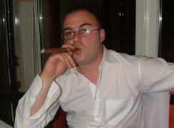 Reacție HALUCINANTĂ a tatălui uneia dintre cele trei eleve din Oradea, care au bătut CRUNT o altă fată: "Foarte bine i-a făcut" (VIDEO)