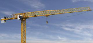 Scene de groază la Râmnicu Vâlcea! Un tânăr care a suferit o decepție în dragoste s-a urcat pe o macara, amenințând că se aruncă