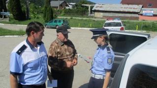 Accident grav în Năsăud. Fetiță de 9 ani la spital, după ce a fost lovită pe trecere de un pensionar neatent. A intervenit SMURD