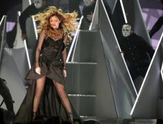 Selena Gomez, revenire de senzaţie! Artista pop lansează prima piesă solo, după doi ani de pauză (VIDEO)