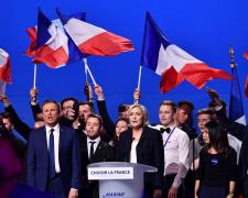 Marine Le Pen a acuzată de plagiat. Ar fi preluat pasaje din discursul lui François Fillon