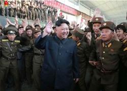 Scene HALUCINANTE în Coreea de Nord! Cum au fost primiţi "EROII" care au realizat TESTELE NUCLEARE din ultima perioadă (FOTO)