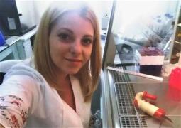 INVENTAT ÎN ROMÂNIA: O studentă din Cluj a creat la facultate BOMBOANELE ÎMPOTRIVA CANCERULUI! Ce conţin drajeurile minune