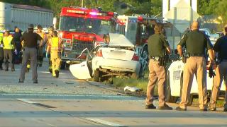 ALERTĂ în Statele Unite! Un bărbat a furat cu CAMION cu care a intrat pe pista Aeroportului Internaţional din Tulsa, iar apoi a UCIS o persoană pe autostradă