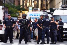 BREAKING NEWS! Cel puțin PATRU PERSOANE au fost ÎNJUNGHIATE lângă o școala publică din Statele Unite. Atacatorul ar fi un băiat de 16 ani