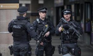 ALERTĂ TERORISTĂ la Londra! Podul Westminster a fost închis!