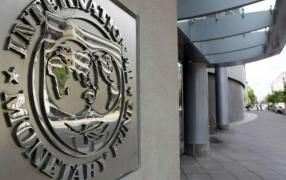 Mesaj pentru români despre majorările salariale. FMI: Lucrurile ar putea scăpa de sub control