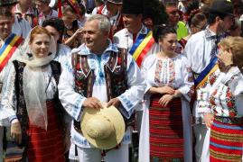 După ce i-a speriat pe români cu impozitul pe gospodărie, Dragnea s-a răzgîndit: ADIO consultanţi fiscali!