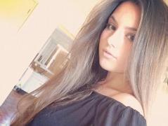 Bătută şi abuzată de iubitul ei, o fată de 18 ani s-a sinucis. Cu câteva zile înainte, şi-a pozat faţa umflată de la bătăile acestuia